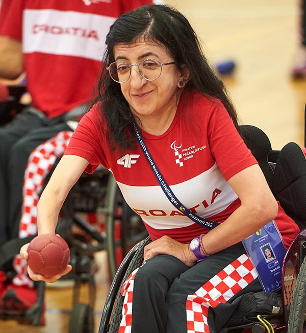 1 Dora BAŠIĆ